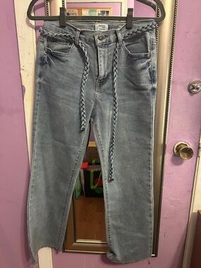 Kensie Light Blue Denim Jeans with Braided Belt